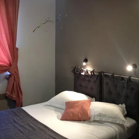 Inter-hotel Au Pavillon Bleu