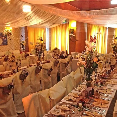 Inter-hotel Au Pavillon Bleu Ozoir-la-Ferrière