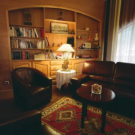 Inter-hotel Au Pavillon Bleu 3*